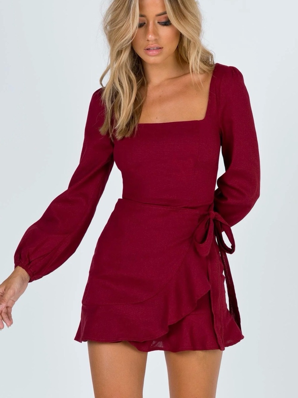 Princess Polly The Villa
Mini Dress Burgundy Size 8 Linen Blend Square Neck